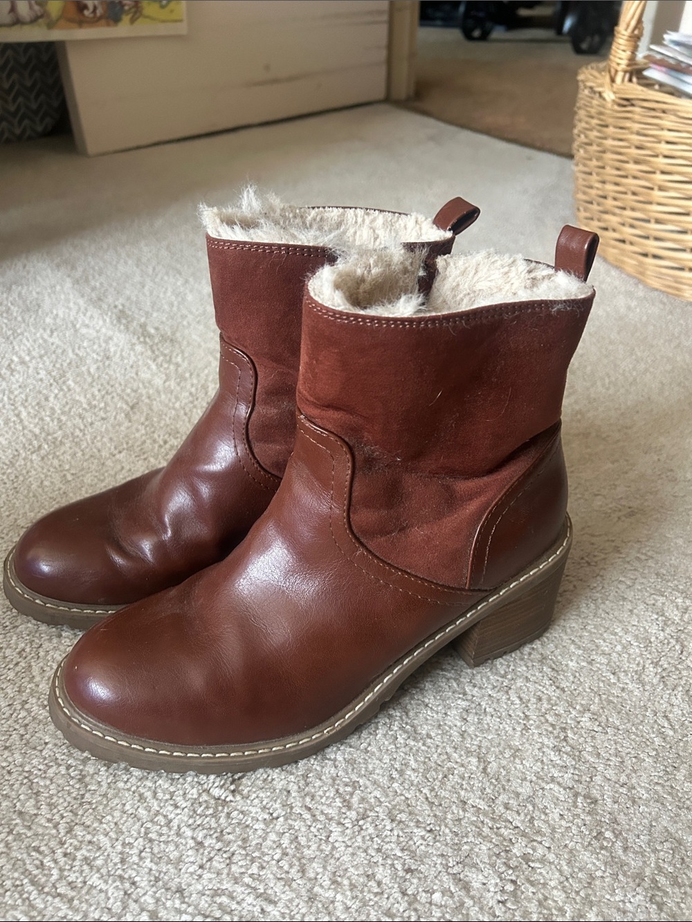 Women's Brown Faux-Fur Lined Leather Ankle Boots